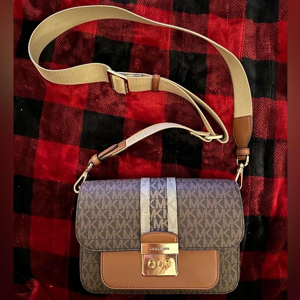 Michael Kors purse